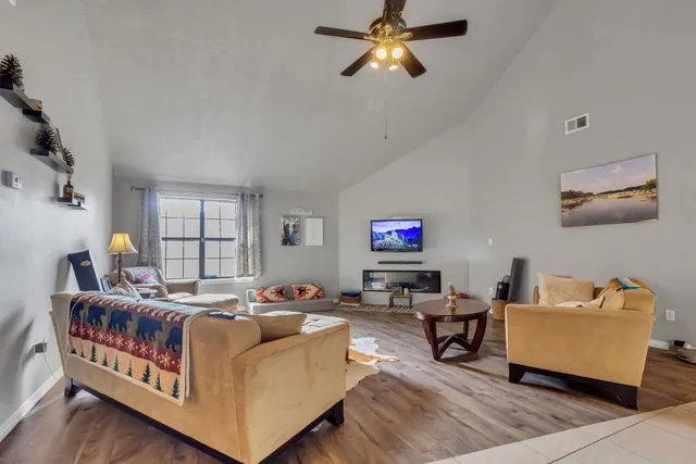 $2,495 | 10009 Calle De Celestino, Navarre, FL 32566