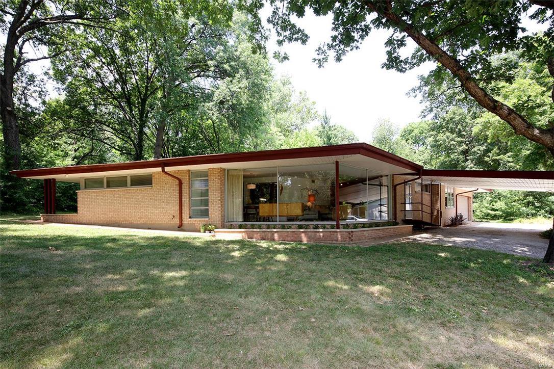 9333 Pardee Road St. Louis, MO 63126 - Photo 1 of 20 Gallery Image 1