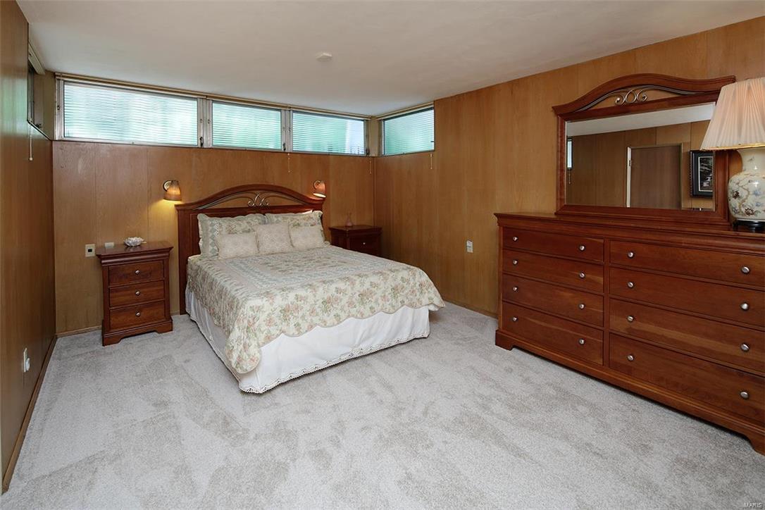 9333 Pardee Road St. Louis, MO 63126 - Photo 11 of 20 Gallery Image 11