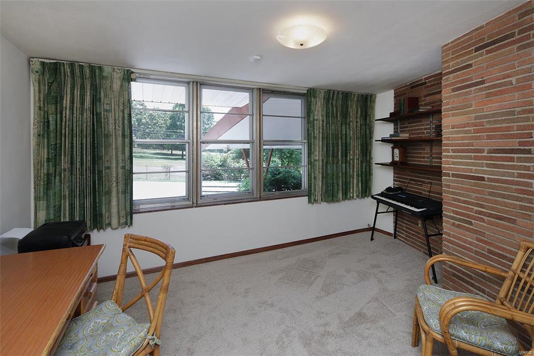 9333 Pardee Road St. Louis, MO 63126 - Photo 15 of 20 Gallery Image 15
