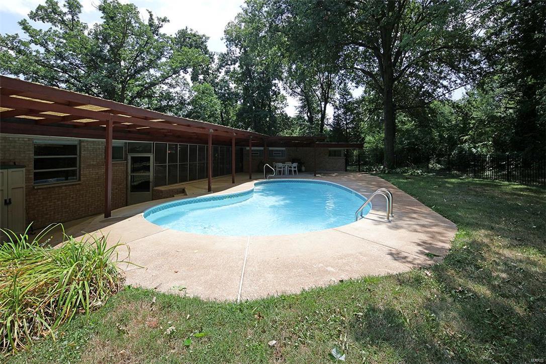 9333 Pardee Road St. Louis, MO 63126 - Photo 18 of 20 Gallery Image 18