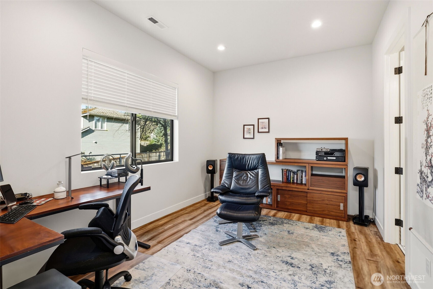 18111 84th Avenue West Edmonds, WA 98026 - Photo 15 of 40