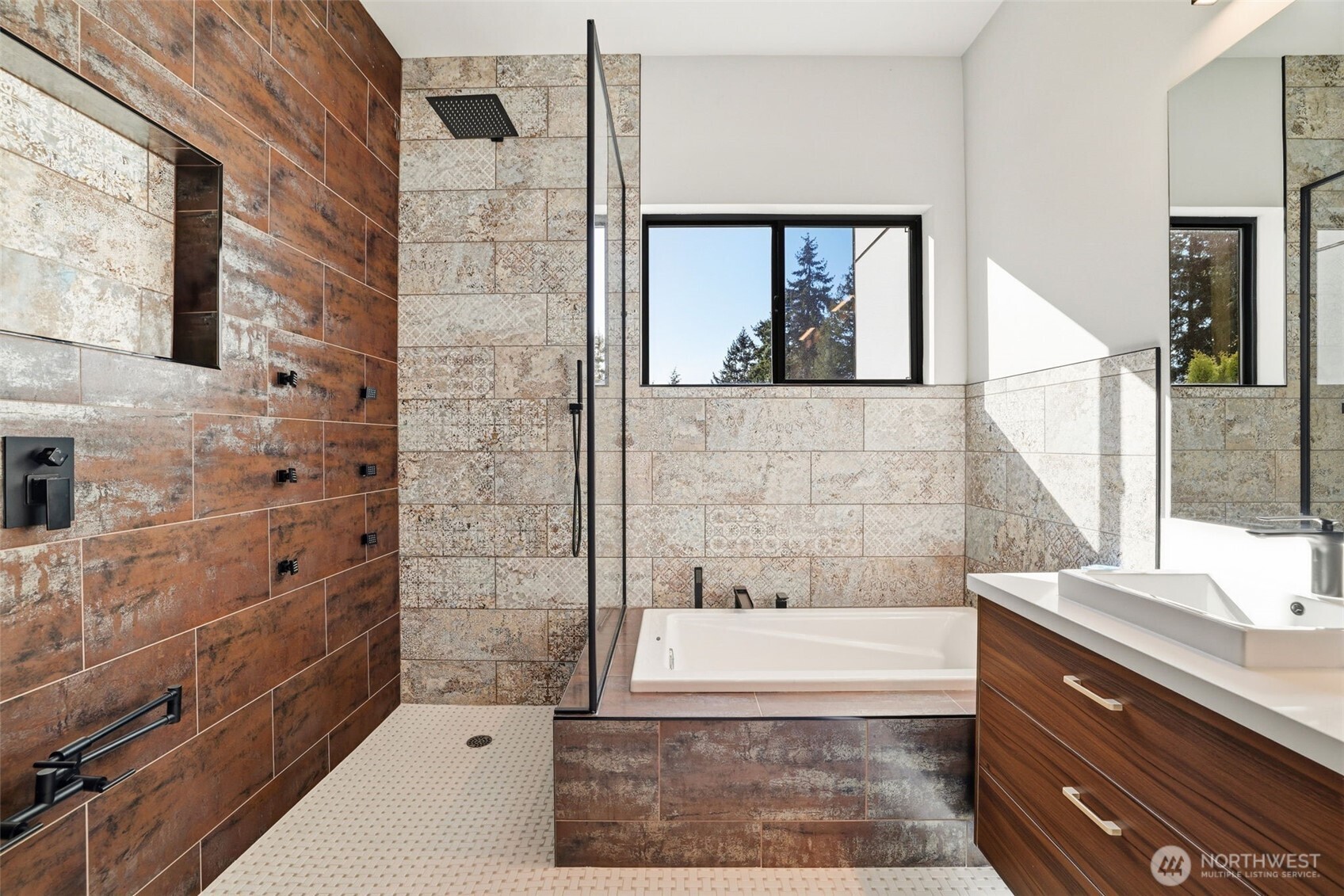 18111 84th Avenue West Edmonds, WA 98026 - Photo 22 of 40
