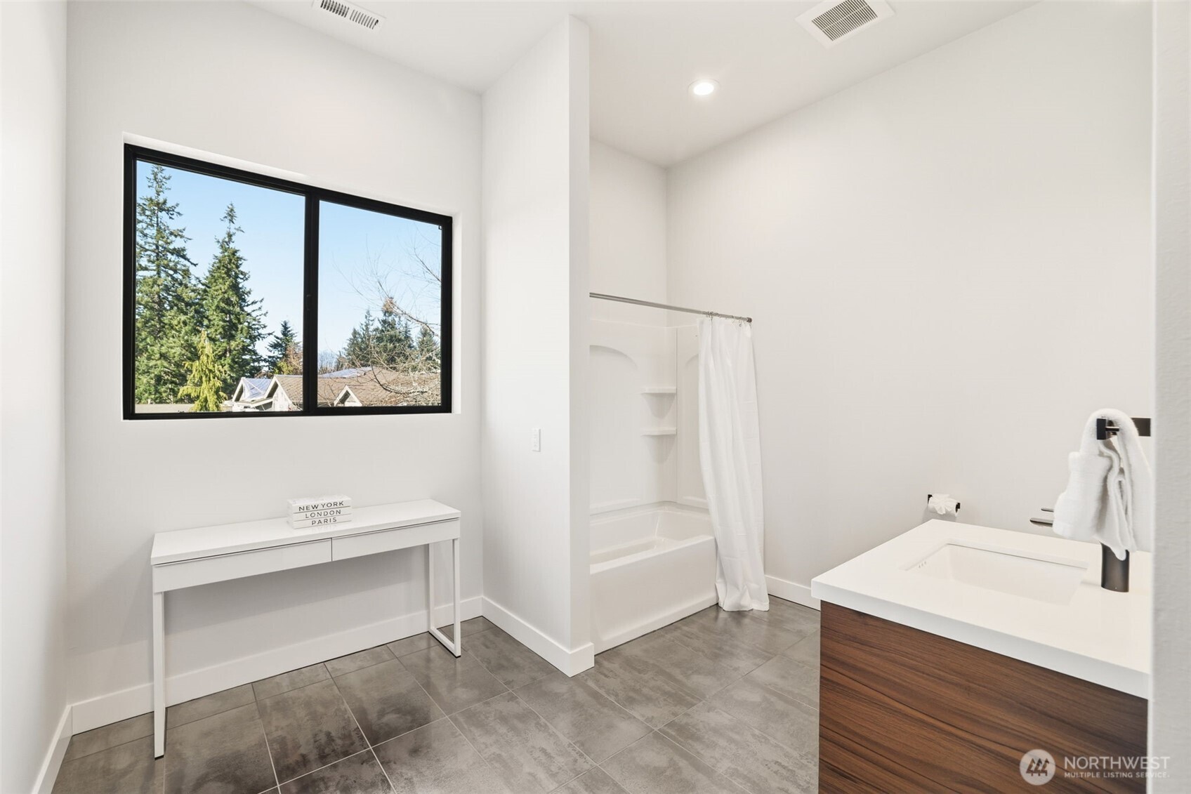 18111 84th Avenue West Edmonds, WA 98026 - Photo 30 of 40