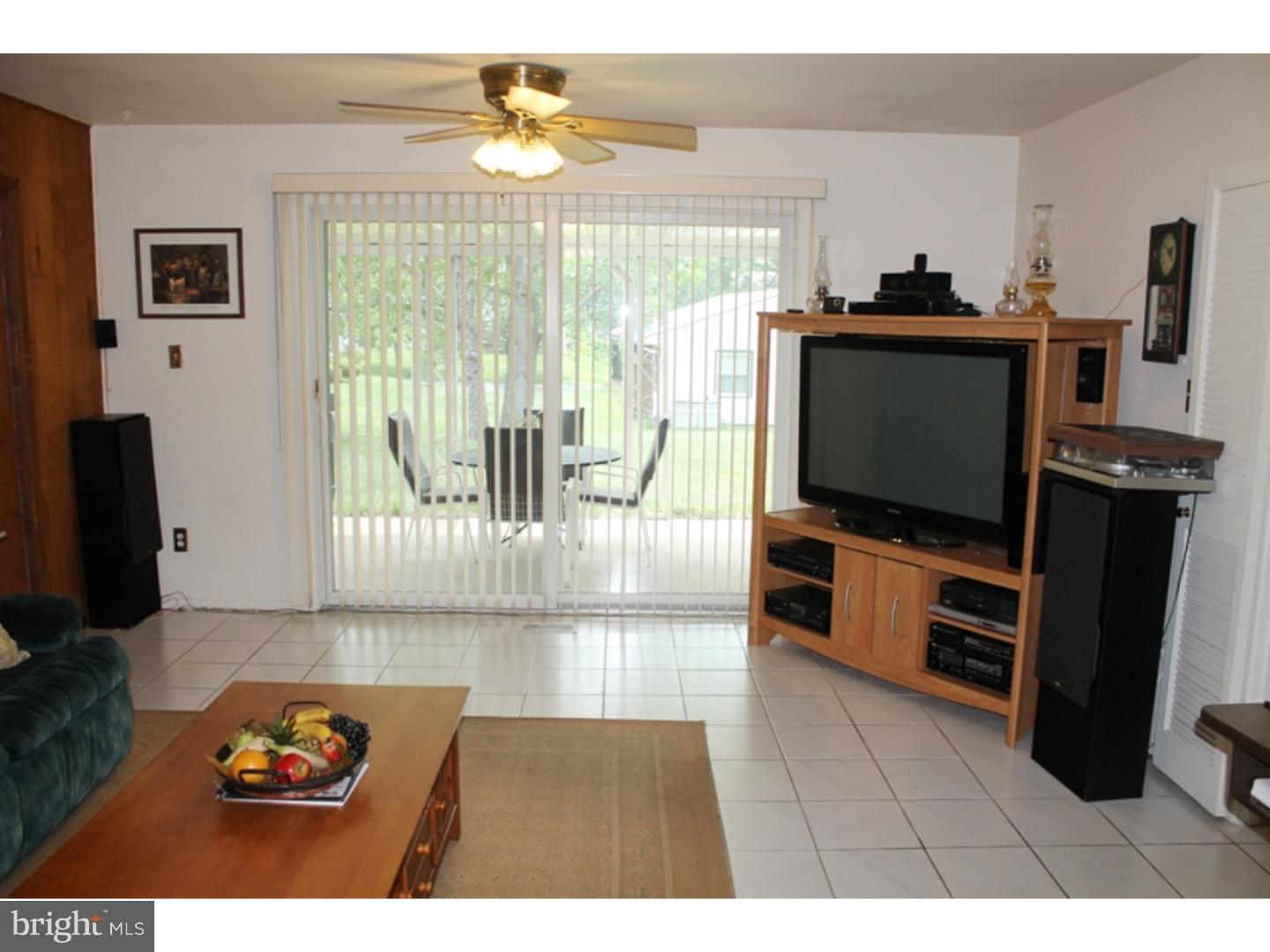 18 Crescent Road Willingboro, NJ 08046 - Photo 9 of 24