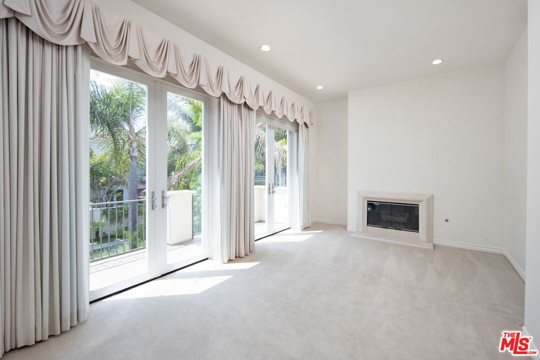 131 Union Jack Mall Marina del Rey, CA 90292 - Photo 11 of 21