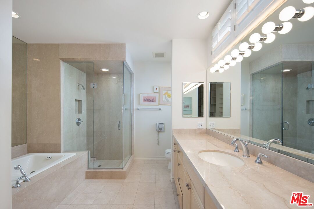 131 Union Jack Mall Marina del Rey, CA 90292 - Photo 12 of 21