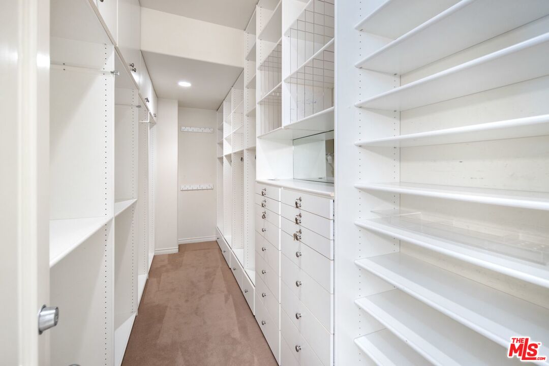 131 Union Jack Mall Marina del Rey, CA 90292 - Photo 13 of 21