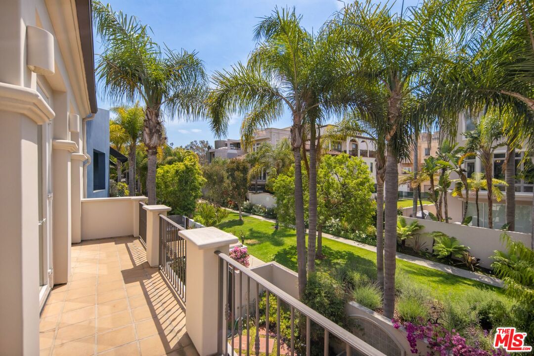 131 Union Jack Mall Marina del Rey, CA 90292 - Photo 14 of 21