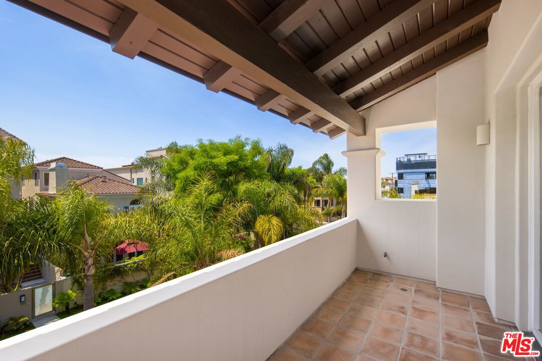 131 Union Jack Mall Marina del Rey, CA 90292 - Photo 15 of 21