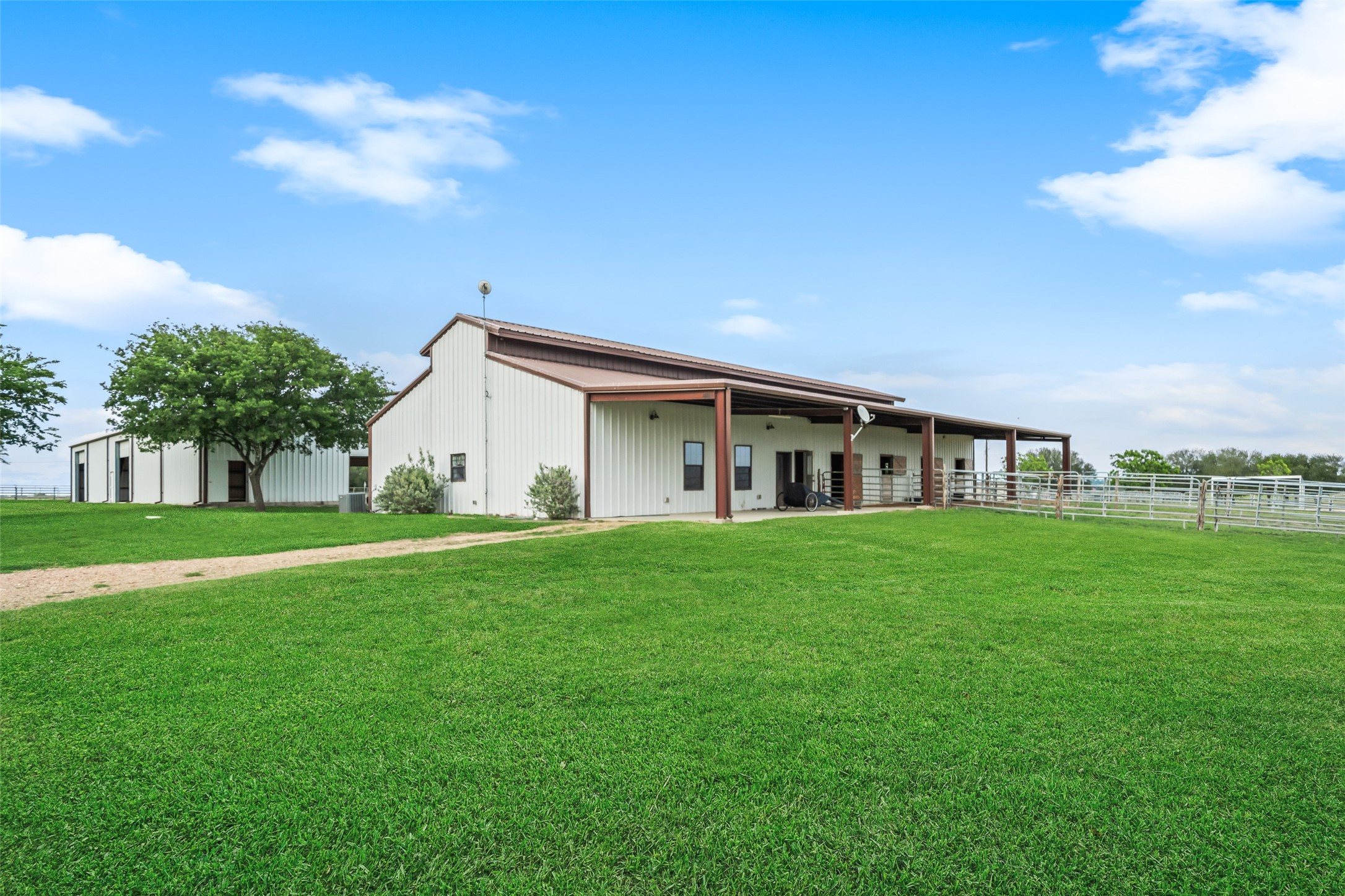 119 Fm 1891 Shiner, TX 77984 - Photo 20 of 40 a view of an house with backyard space and garden
