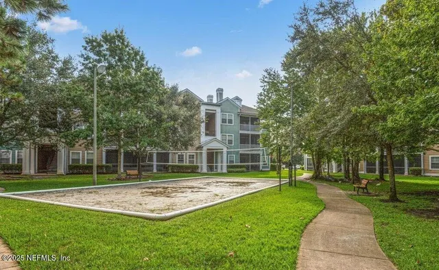 $1,250 | 8550 Touchton Road, Unit 223, Jacksonville, FL 32216