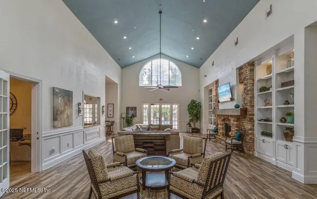 $1,250 | 8550 Touchton Road, Unit 223, Jacksonville, FL 32216