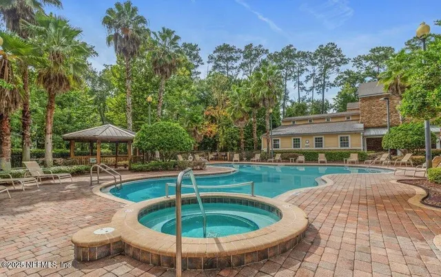 $1,250 | 8550 Touchton Road, Unit 223, Jacksonville, FL 32216