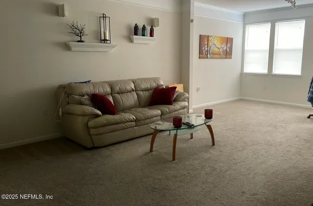 $1,250 | 8550 Touchton Road, Unit 223, Jacksonville, FL 32216