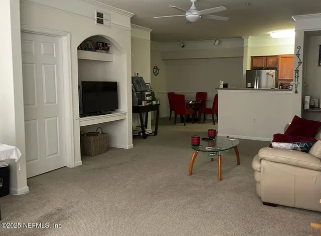 $1,250 | 8550 Touchton Road, Unit 223, Jacksonville, FL 32216