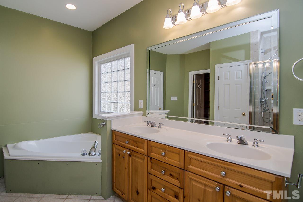 3009 Windberry Street Raleigh, NC 27612 - Photo 17 of 30