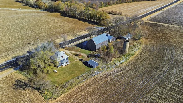 $195,000 | 23396 Ideal Road, Chadwick, IL 61014