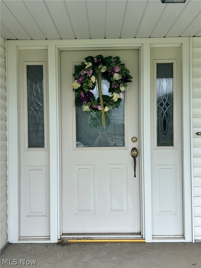2569 Johnny Cake Road Southeast Warren, OH 44484 - Photo 3 of 39