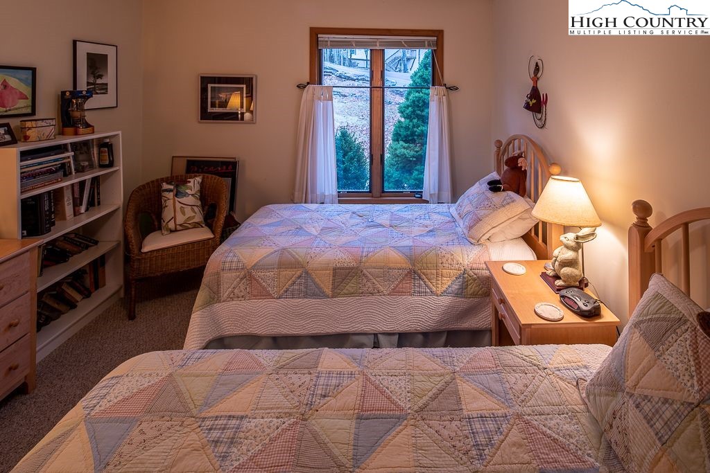 316 Pinnacle Ridge Road Beech Mountain, NC 28604 - Photo 19 of 35