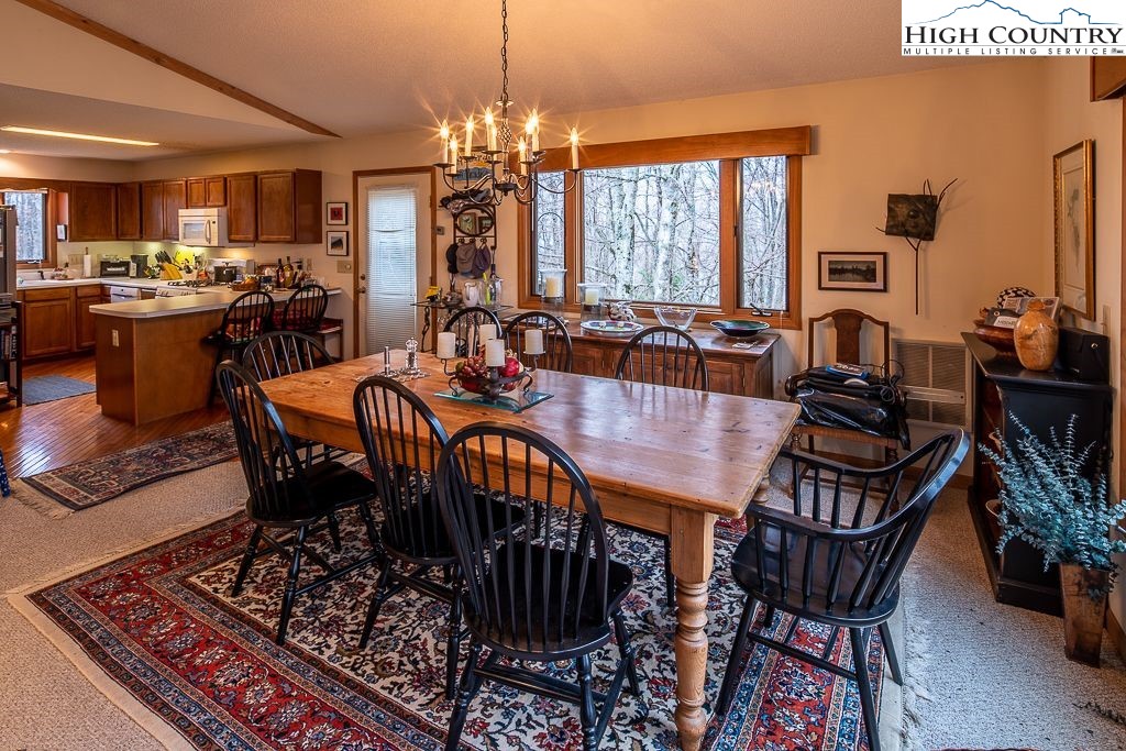316 Pinnacle Ridge Road Beech Mountain, NC 28604 - Photo 8 of 35