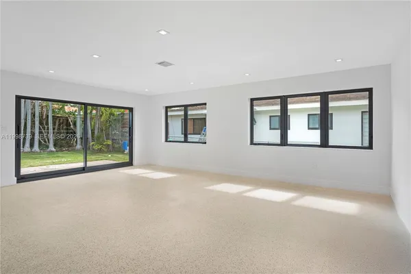 $6,500 | 2345 Southwest 23rd Terrace, Miami, FL 33145