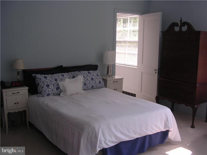 218 Deaver Road Wyncote, PA 19095 - Photo 11 of 25 Bedroom - Main