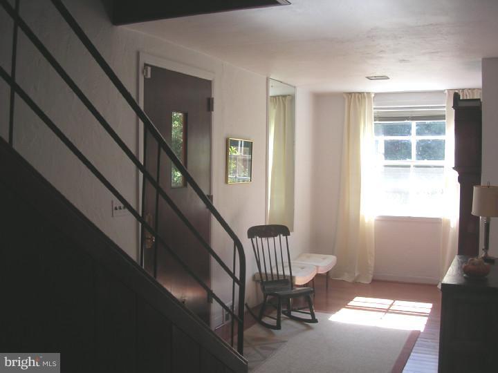 218 Deaver Road Wyncote, PA 19095 - Photo 3 of 25 Foyer