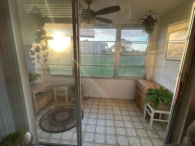 $110,000 | 9041 Sunrise Lakes Boulevard, Unit 113, Sunrise, FL 33322