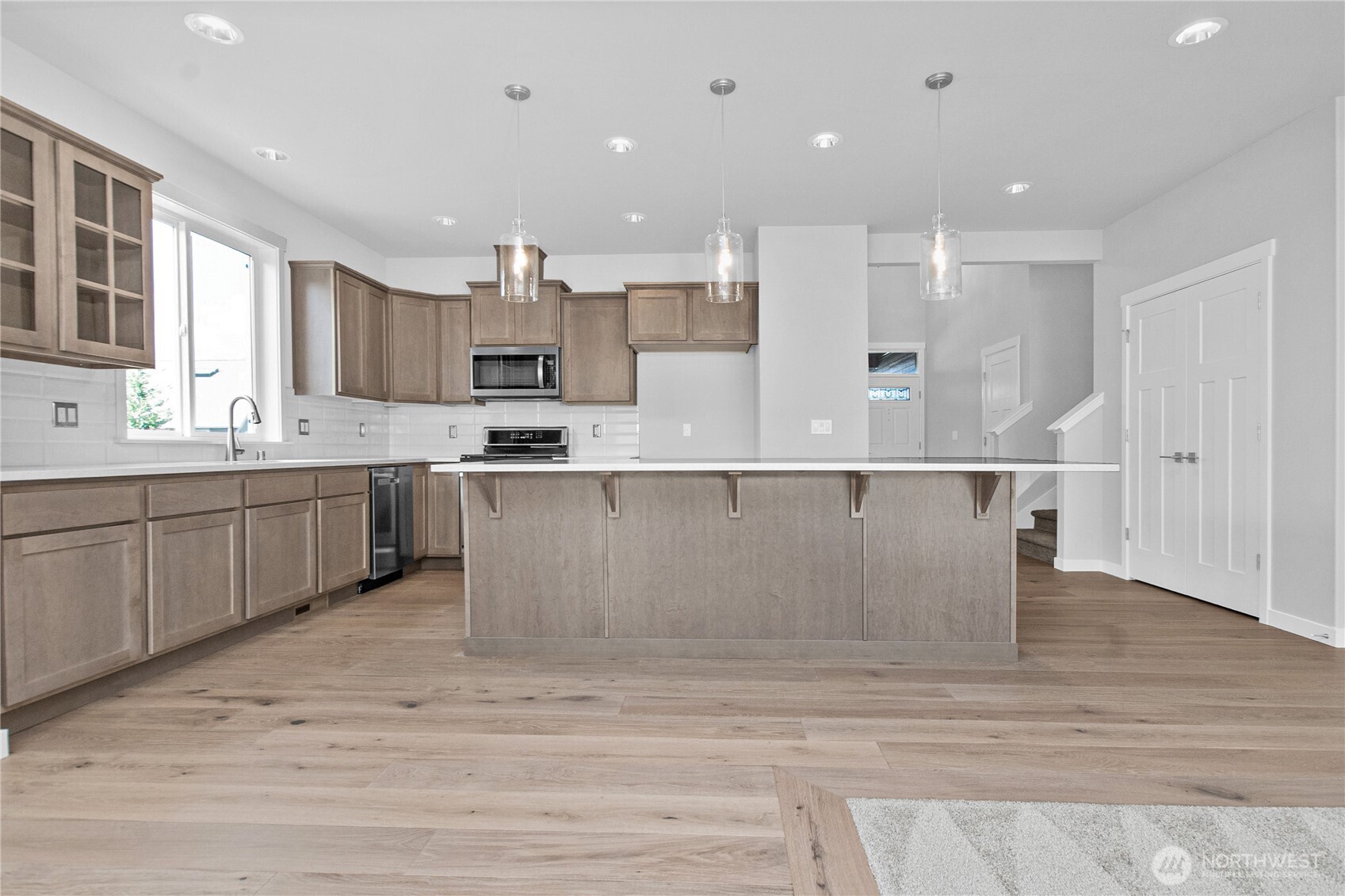 731 Maggee Street Southeast Lacey, WA 98513 - Photo 11 of 39