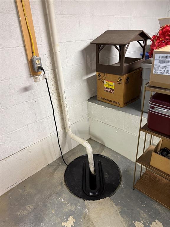 325 Williamson Road Greenville, PA 16125 - Photo 48 of 50 a view of entryway