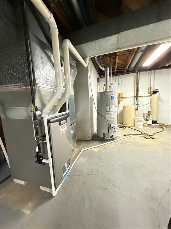 325 Williamson Road Greenville, PA 16125 - Photo 49 of 50 a view of a room with wooden floor