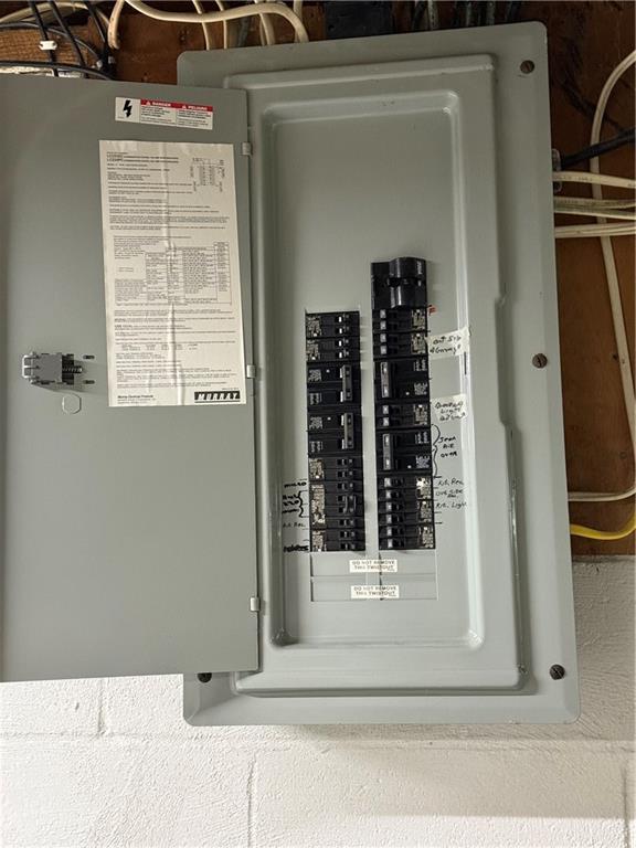 325 Williamson Road Greenville, PA 16125 - Photo 50 of 50 a view of a entryway