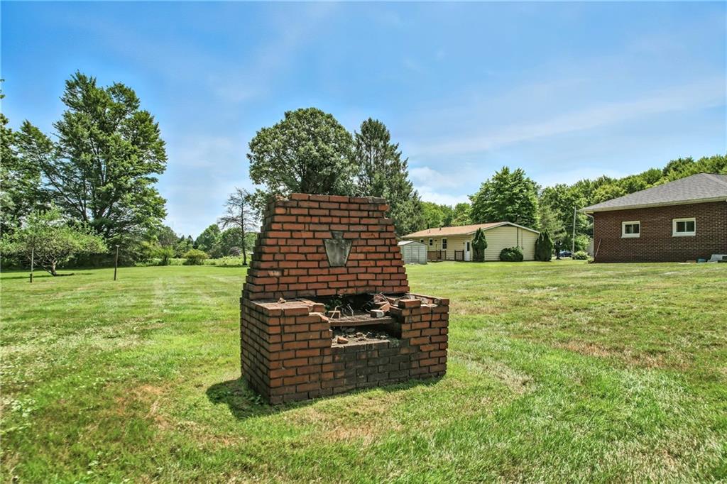 325 Williamson Road Greenville, PA 16125 - Photo 10 of 50 a view of a garden with an outdoor space