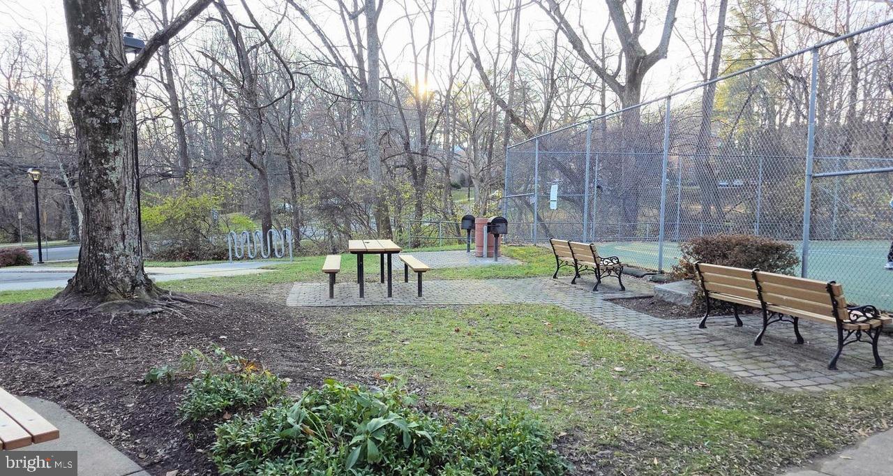 10301 Montrose Avenue, Unit 101 Bethesda, MD 20814 - Photo 25 of 27 a garden view with a seating space