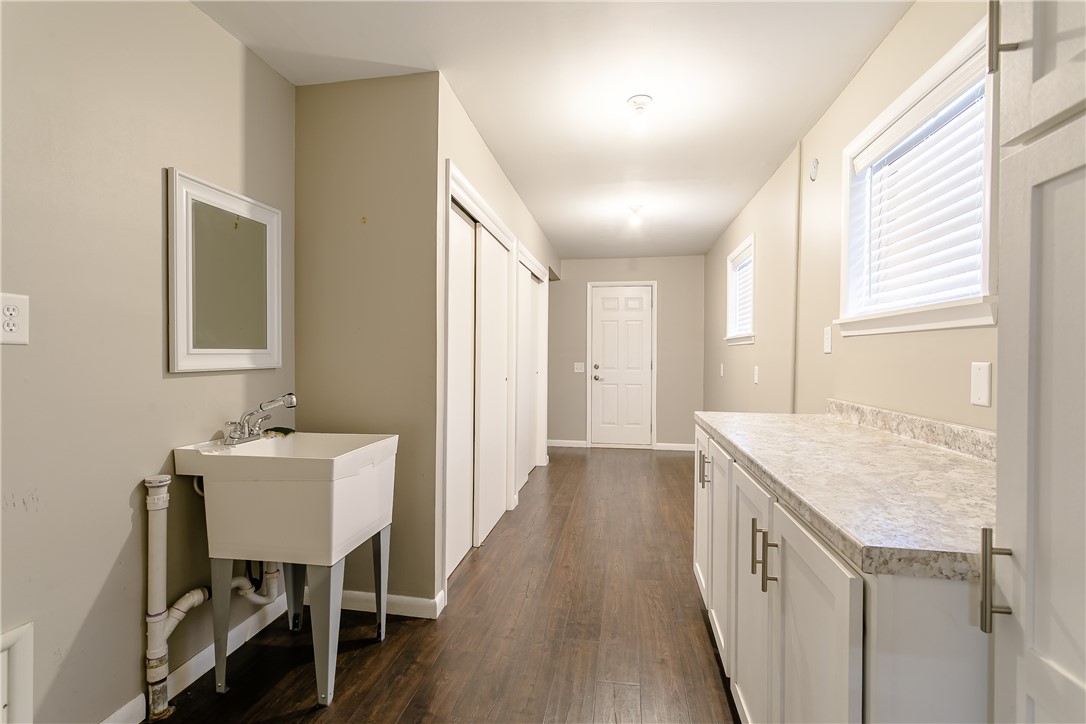 1661 Plank Road Penfield, NY 14580 - Photo 14 of 29