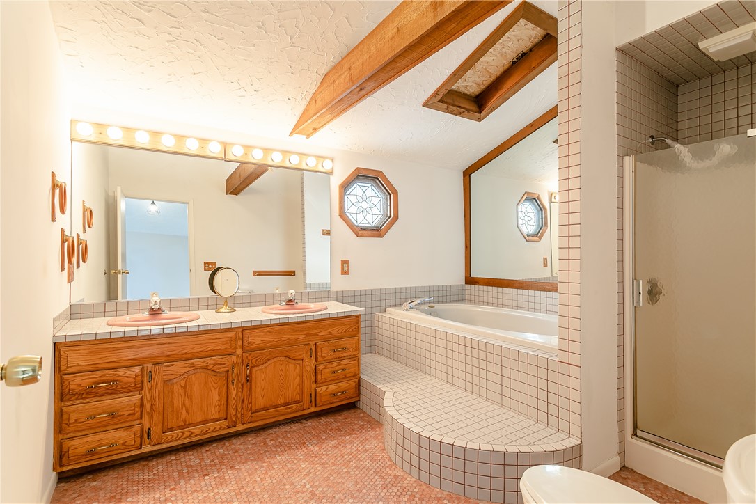 1661 Plank Road Penfield, NY 14580 - Photo 16 of 29