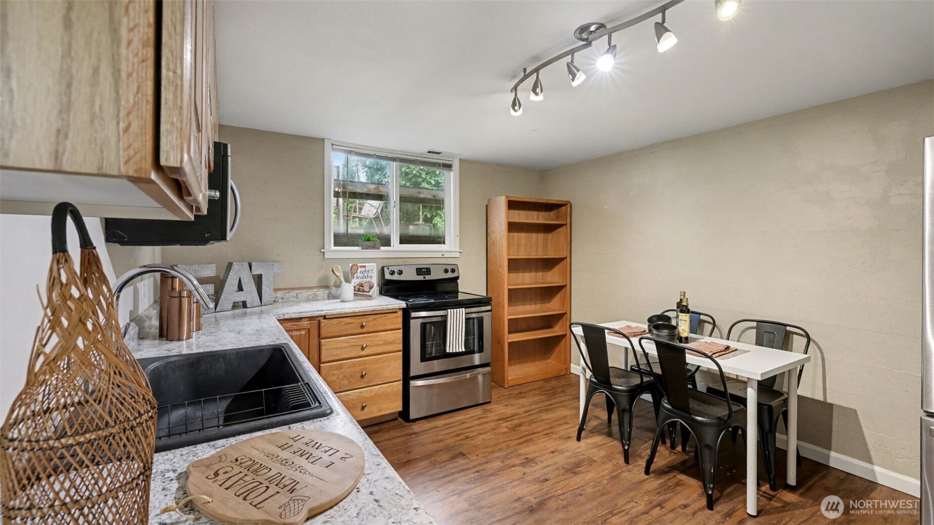 11204 148th Avenue Southeast Renton, WA 98059 - Photo 23 of 36