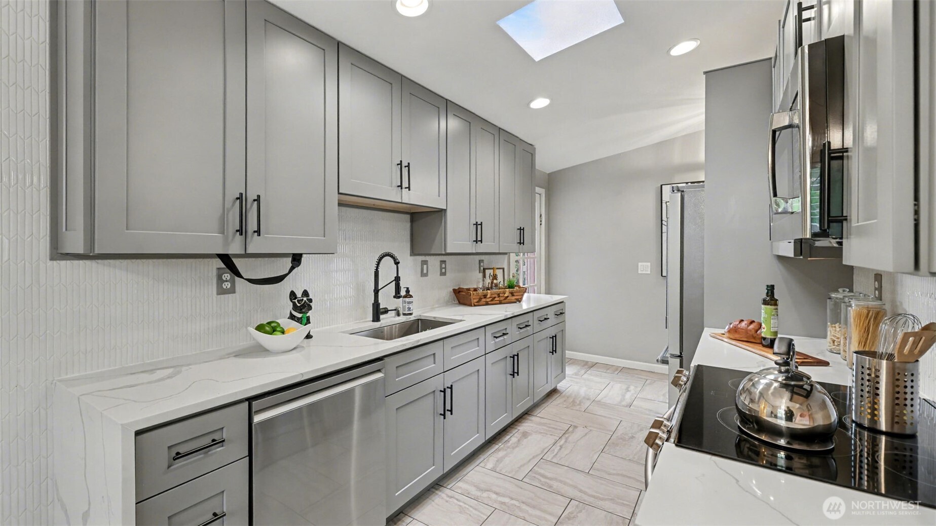 11204 148th Avenue Southeast Renton, WA 98059 - Photo 10 of 36