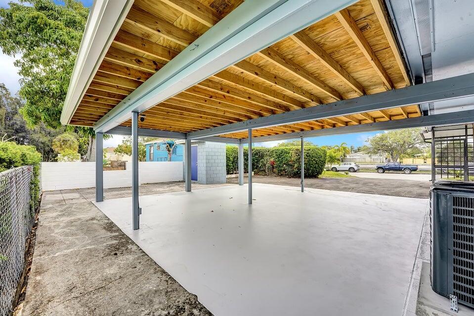 208 Northwest 1st Street Boynton Beach, FL 33435 - Photo 19 of 25 20250710171902347829000000-o