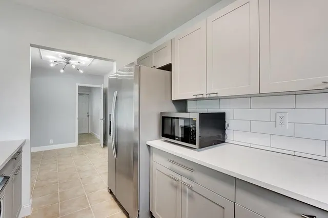 $3,200 | 208 Northwest 1st Street, Boynton Beach, FL 33435