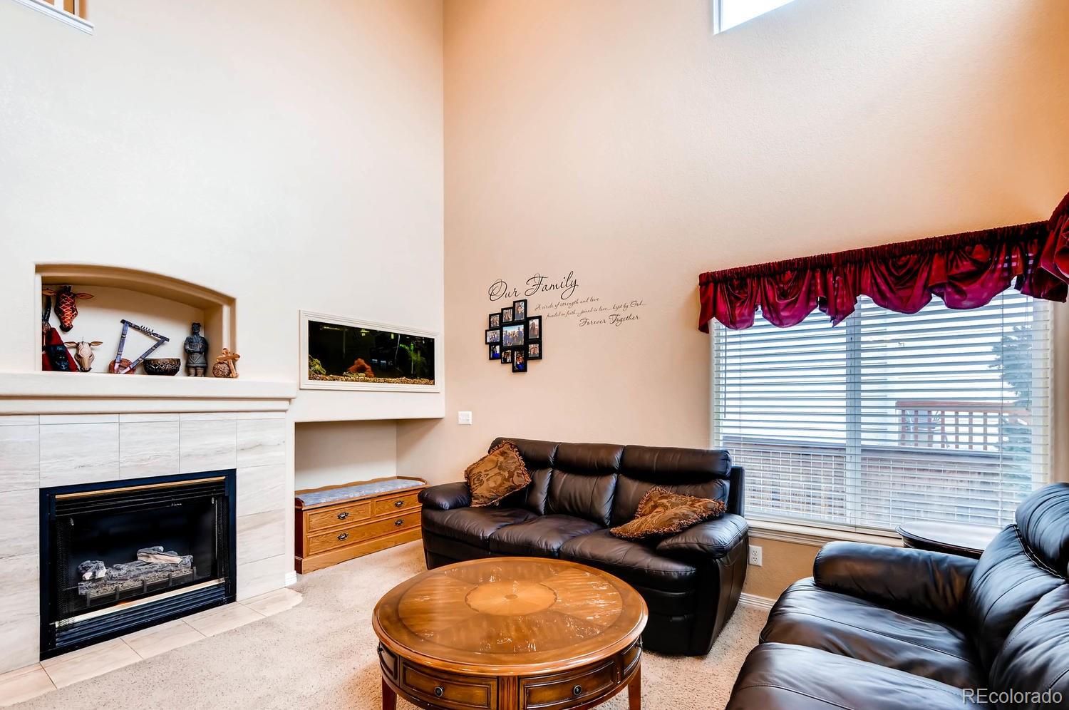 9748 Crosspointe Drive Highlands Ranch, CO 80130 - Photo 3 of 28 Gallery Image 3