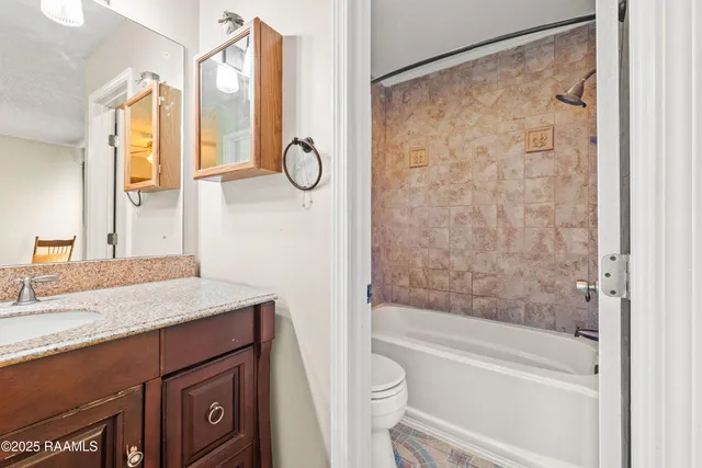 $160,000 | 206 Long Plantation Boulevard, Unit J, Lafayette, LA 70508