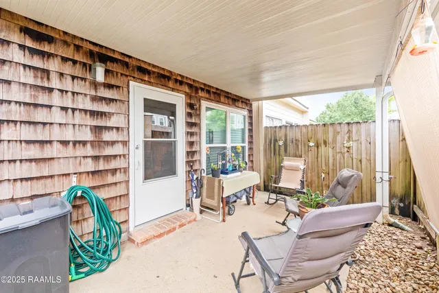 $160,000 | 206 Long Plantation Boulevard, Unit J, Lafayette, LA 70508