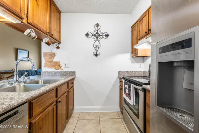 $160,000 | 206 Long Plantation Boulevard, Unit J, Lafayette, LA 70508