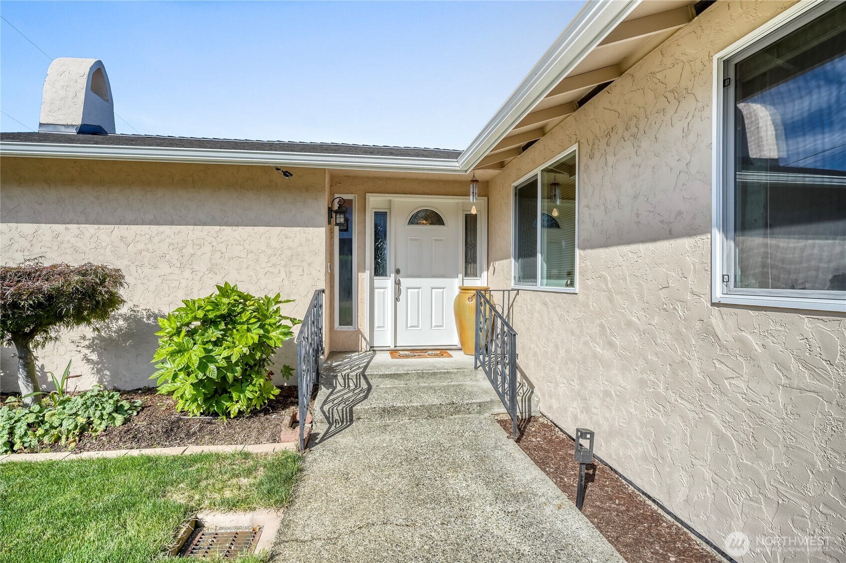 1112 North 38th Street Renton, WA 98056 - Photo 2 of 37 Gallery Image 2