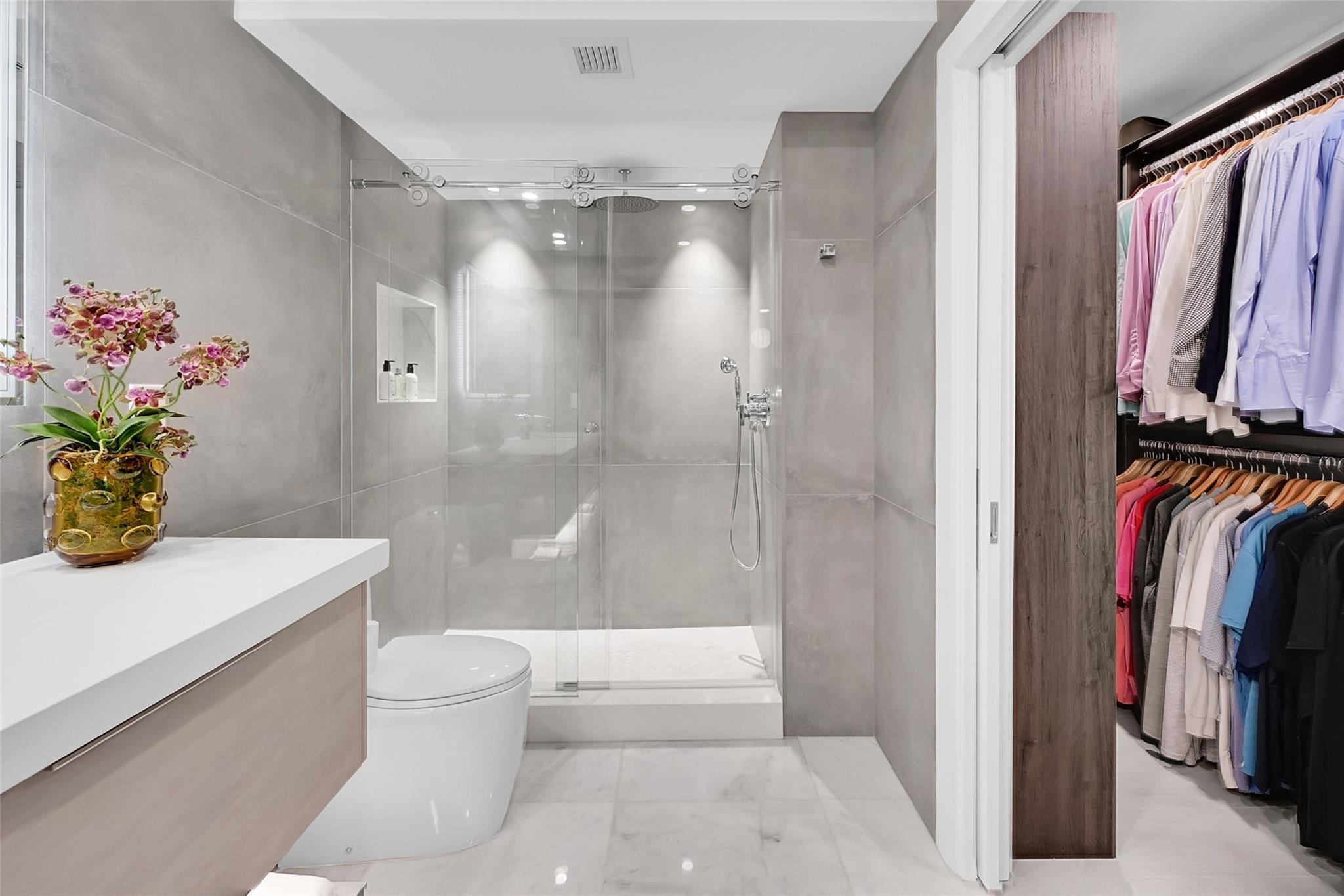 100 Southeast 5th Avenue, Unit 106 Boca Raton, FL 33432 - Photo 32 of 42 Bathroom 2