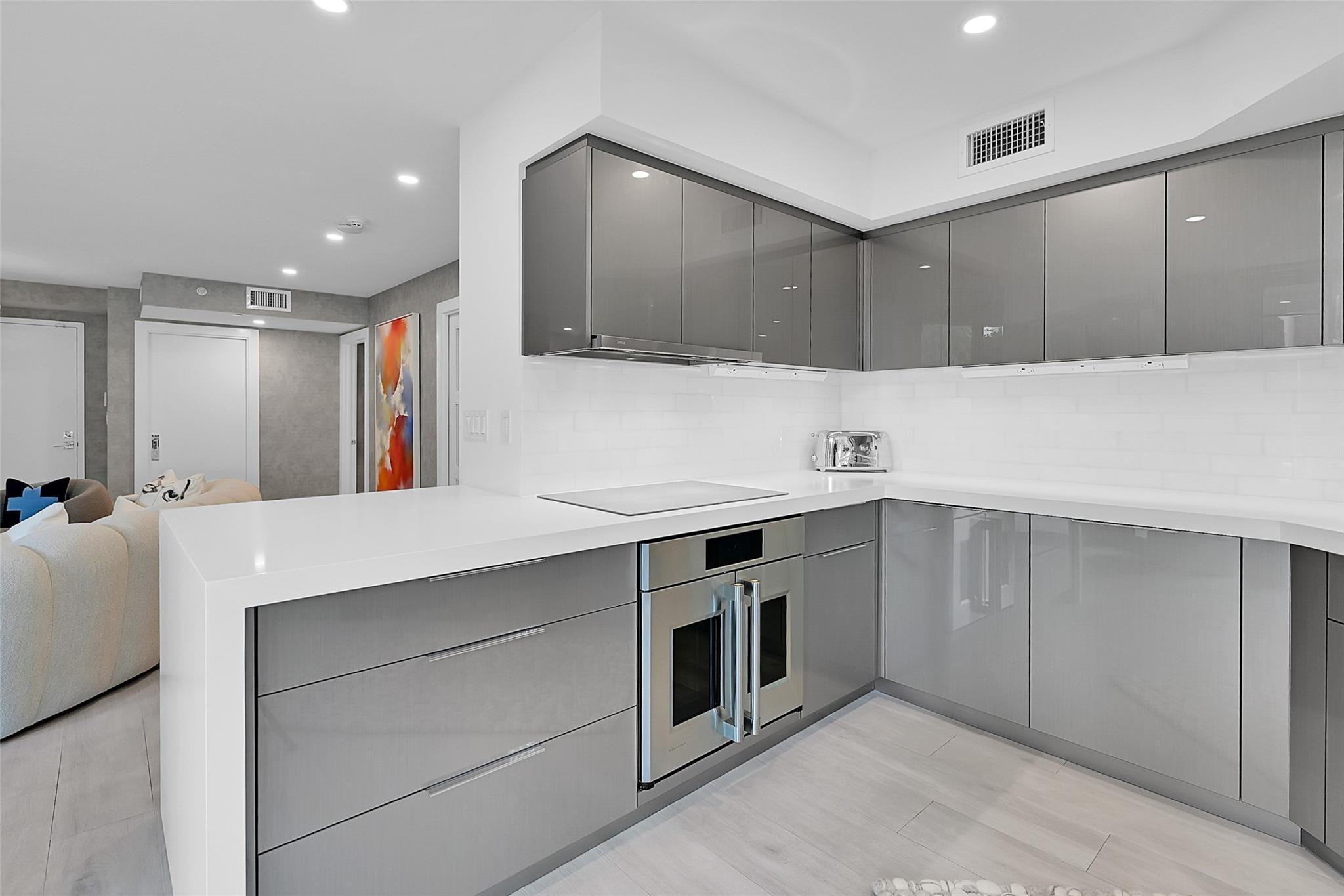 100 Southeast 5th Avenue, Unit 106 Boca Raton, FL 33432 - Photo 9 of 42 French Door Oven