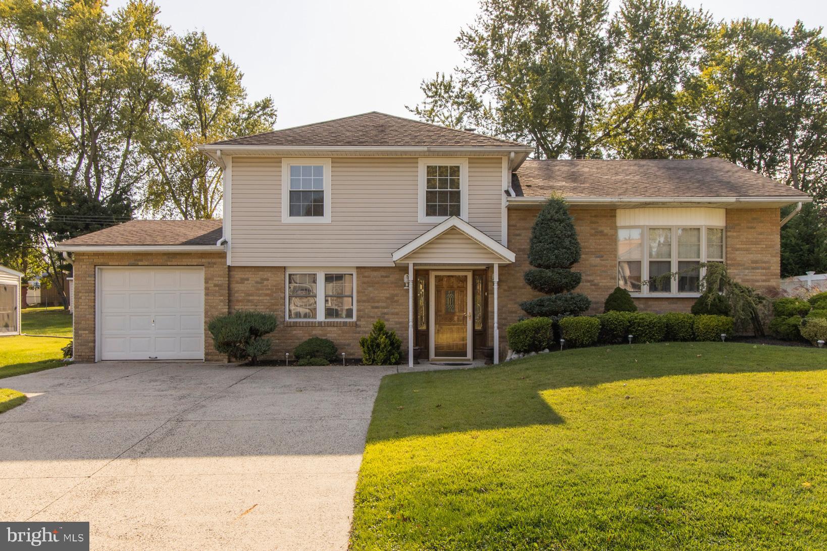 474 Wendy Road Southampton, PA 18966 - Photo 1 of 38 Gallery Image 1