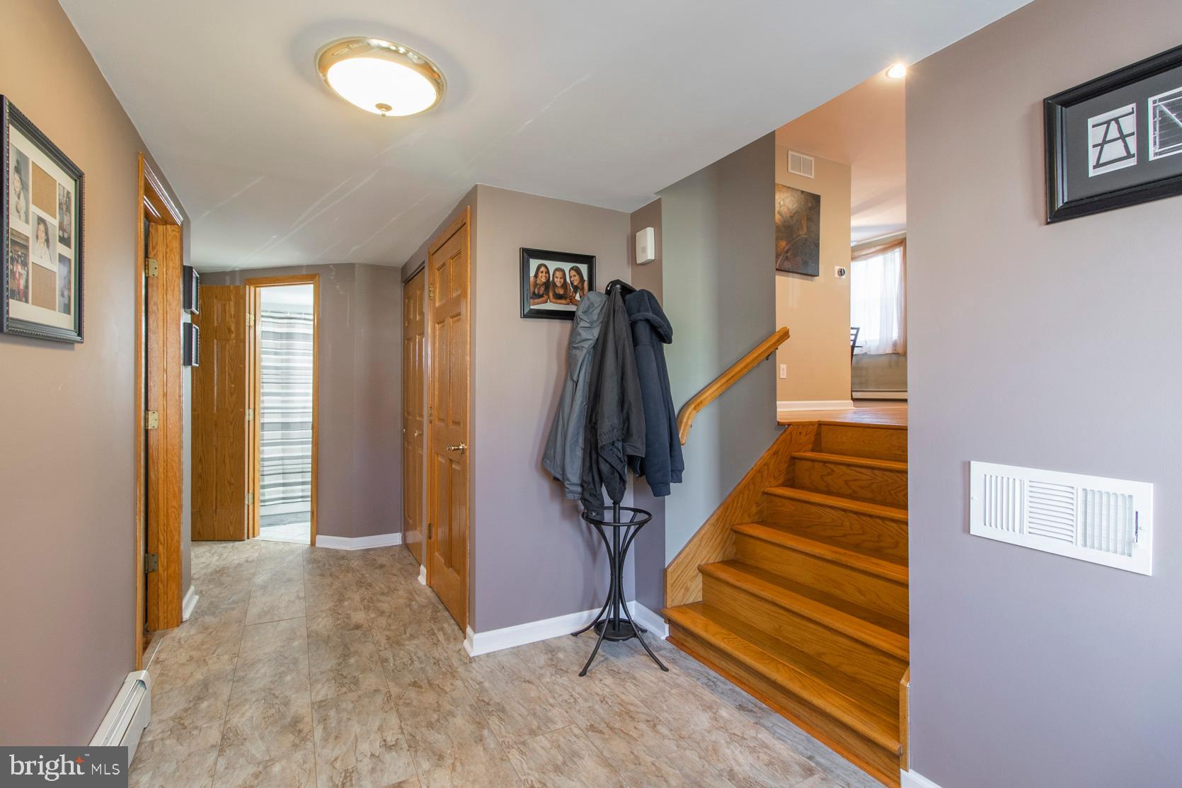 474 Wendy Road Southampton, PA 18966 - Photo 5 of 38 Gallery Image 5